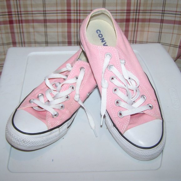 Converse Shoes - Pink Converse All-Star Sz 8